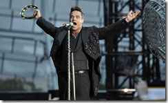 music-robbie-williams-take-the-crown-dublin-show-1