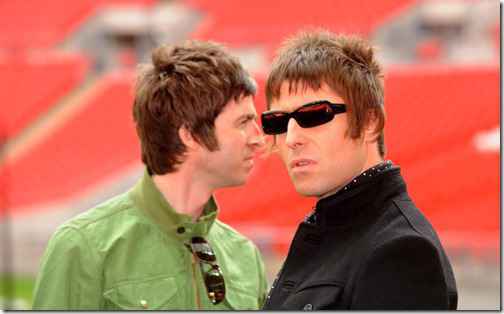 music-noel-liam-gallagher-brothers-4